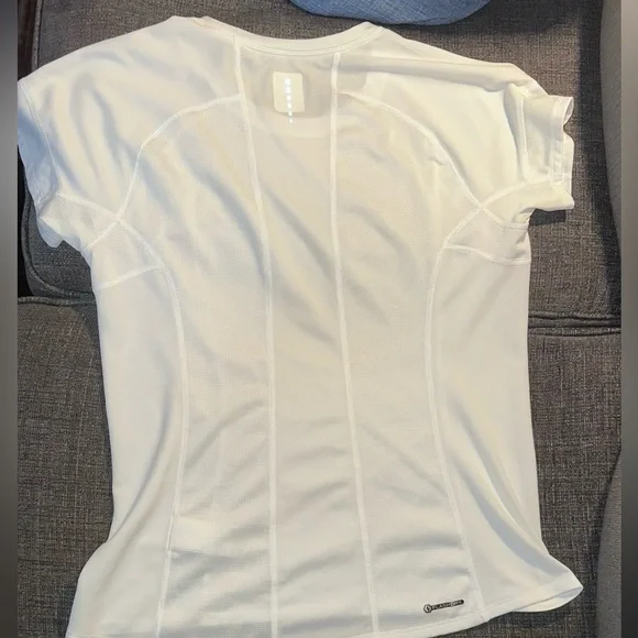 The North Face Women's Short Sleeve White Tee - Picture 3 of 5